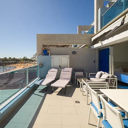 Mogan Beachfront | Carmitathome Daire *