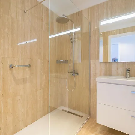 Mogan Beachfront | Carmitathome Daire *